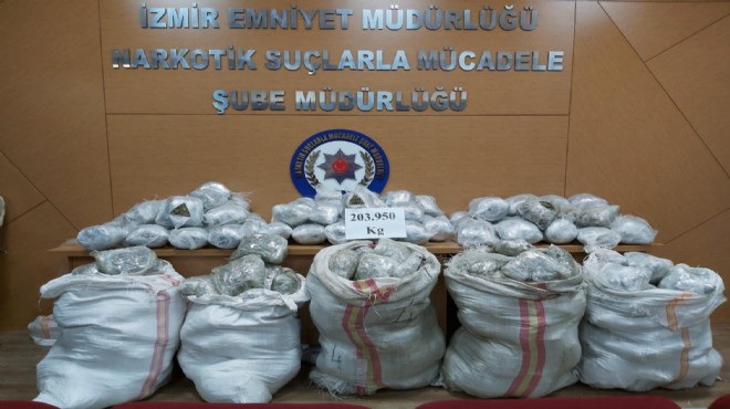 Polisten operasyon: Yüzlerce kilo  zehir  ele geçirildi!