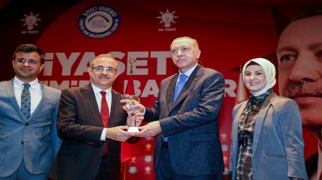 Rekor katılım AK Parti İzmir e ödül getirdi!