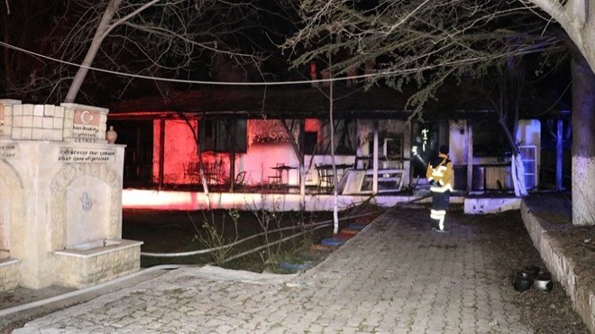 Restoranda yangın faciası: 3 kişi yaşamını yitirdi