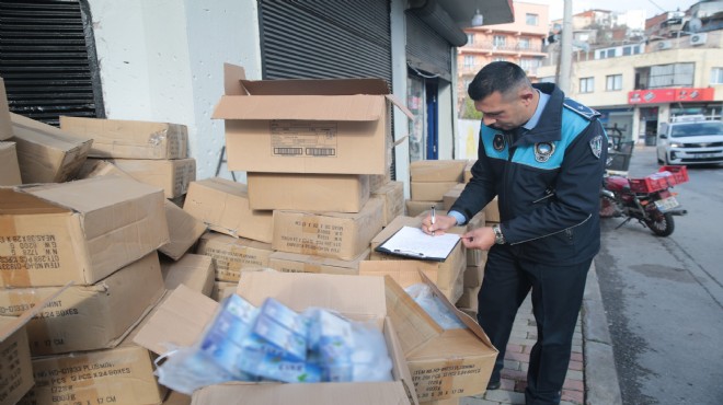 Ruhsatı da yok... 600 koli tarihi geçmiş ürün yakalandı!
