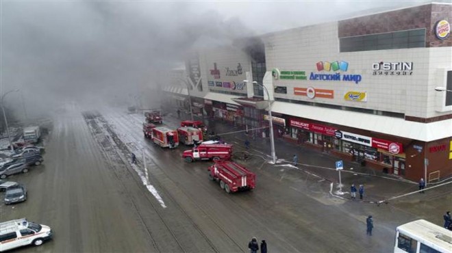 Rusya da AVM de yangın dehşeti: 53 ölü
