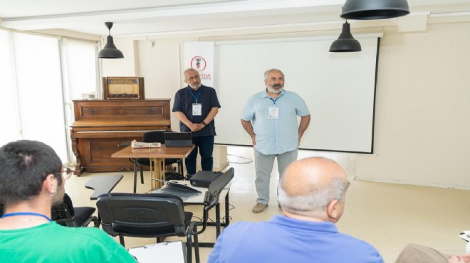 Seferihisar'da genç gazeteciler ustalarla buluştu