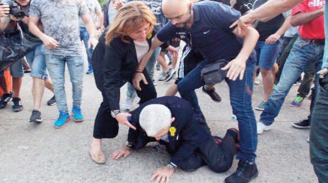 Selanik in Türk dostu başkanına ırkçı saldırı!