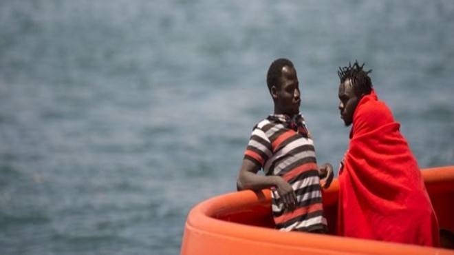 Sığınmacıları taşıyan tekne battı: En az 50 ölü