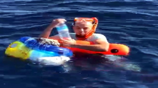 Şnorkel ve plastik deniz simidiyle umuda yolculuk!