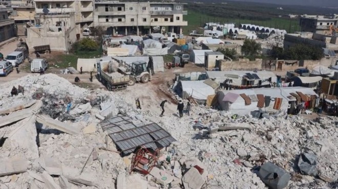 Suriye de deprem nedeniyle 5 bin 801 can kaybı!