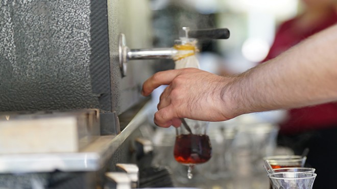 Torbalı'da belediye kafeleri bütçe dostu: Çay 7,5 TL!