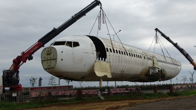 Trabzon da pistten çıkan uçak,  pide salonu  olacak