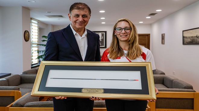 Tugay şampiyon okçu Yenihayat'ı ağırladı