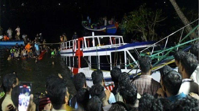Turistik tekne battı: 7 si çocuk 22 ölü