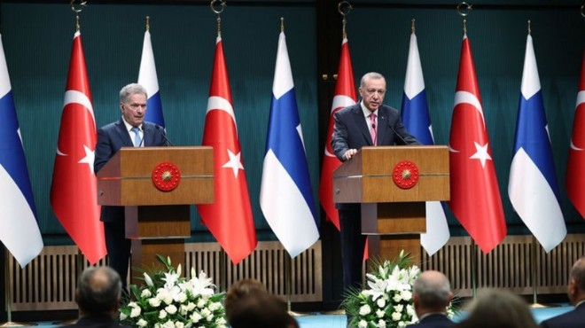 Türkiye den Finlandiya ya NATO onayı