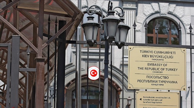 Türkiye nin Büyükelçiliği Kiev e geri döndü!