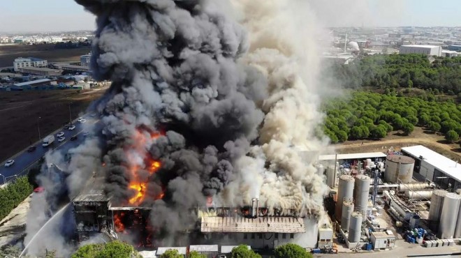 Tuzla daki fabrika yangınında patlama: 2 yaralı