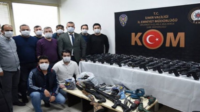 Uluslararası silah kaçakçılığı örgütüne İzmir merkezli operasyon: 13 gözaltı