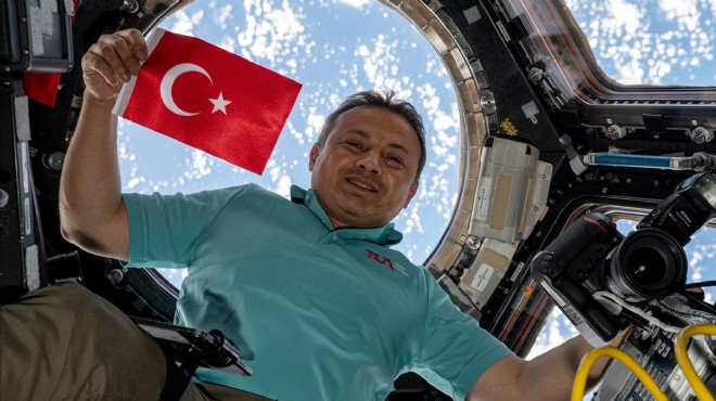 Ve İlk Türk astronot Gezeravcı Dünya ya dönüyor