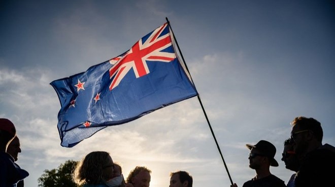 Yeni Zelandalılar ötanaziye  Evet , esrara  Hayır  dedi
