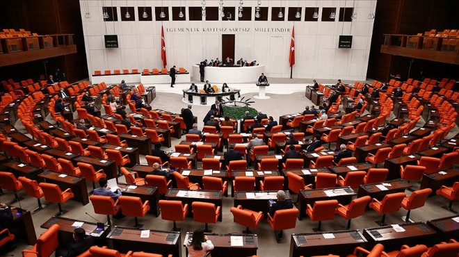 Yeni yasama yılının ilk dokunulmazlık fezlekeleri Meclis te: İzmir den 3 vekil var