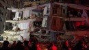 7.7'le yıkıldık! Deprem 10 kenti vurdu: 284 can kaybı