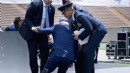 ABD Başkanı Biden yine düştü!