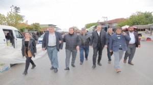 AK Partili Kaya: Soyer ve ilçe belediyesi Menderes'i İzmir'in çöplüğü yapmaya kalktı!