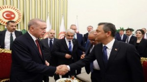 Erdoğan ve Özel Meclis'te bir araya geldi