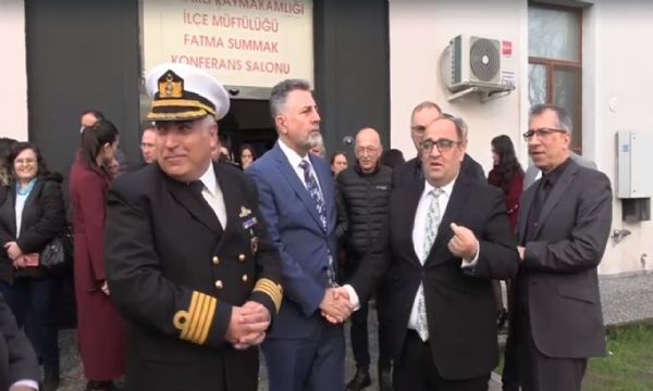 Bayraklı'da Sandal ile İlçe Milli Eğitim Müdürü arasında gerginlik!