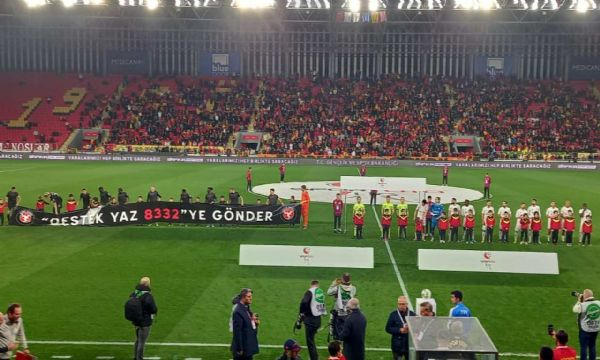 Göztepe-Boluspor maçında 'hükümet istifa' sloganı