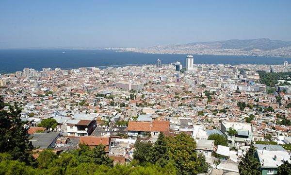 İzmir'in yeni dönem ilçe belediye başkanları: Kim/kimdir?