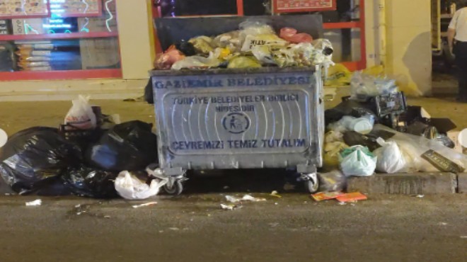  Çöp toplama krizinde  bir başkandan daha açıklama!