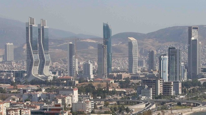 'Gökdelen tartışmaları'nın gölgesinde o liste: İşte İzmir'in en yüksek binaları!