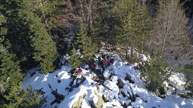  Kaybolan 2 dağcıdan mont ve bere dışında iz yok 