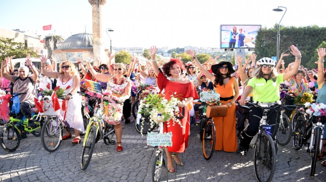 'Süslü Kadınlar' özgürlük için pedal çevirdi!