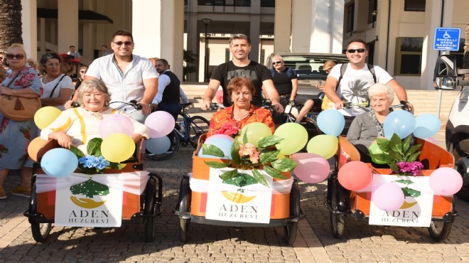  Süslü kadınlar  egzoz kokusu yerine parfüm kokusu için pedal çevirdi