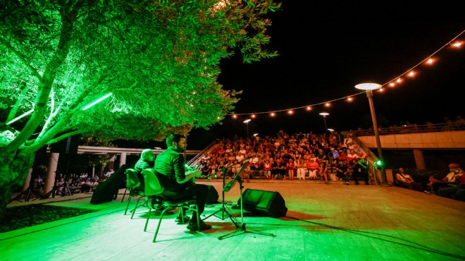  Zeytin Altı nda  Gece Makamı  ezgileri