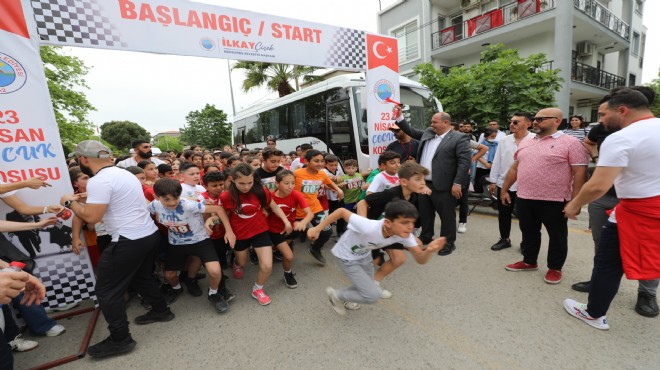 23 Nisan heyecanı Menderes'i sardı