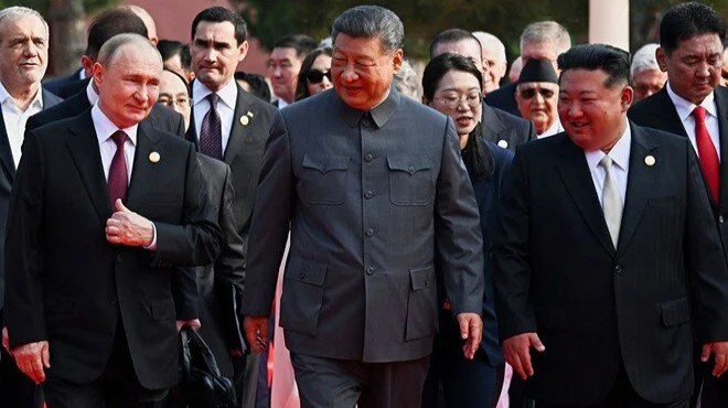 3 lider Putin, Kim ve Şi yan yana!