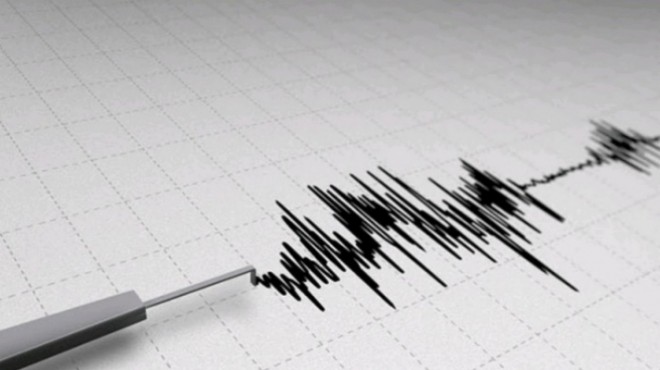 5 dakikada 5 deprem: İzmir de sallandı!