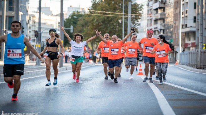 9 Eylül İzmir Yarı Maratonu’na rekor katılım