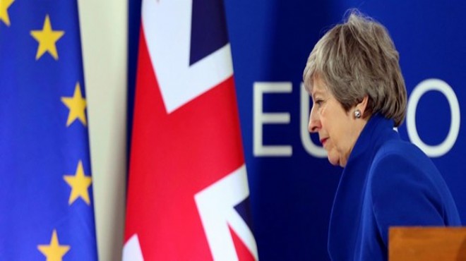 AB ve İngiltere Brexit'i 31 Ekim'e erteledi