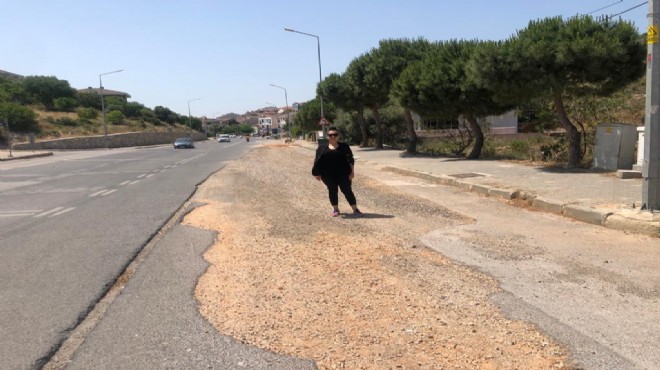 AK Parti Çeşme de yerel idareye yol tepkisi