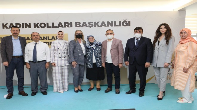 AK Parti de  mahalle başkanları  toplantısı: Sürekli ve vekiller ne mesaj verdi?