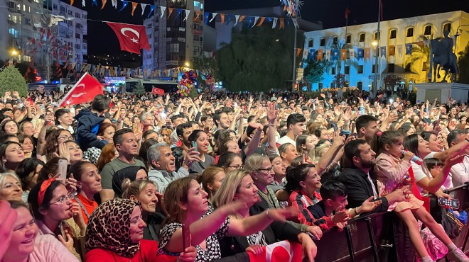 AK Parti den 1 gecede 2 miting!