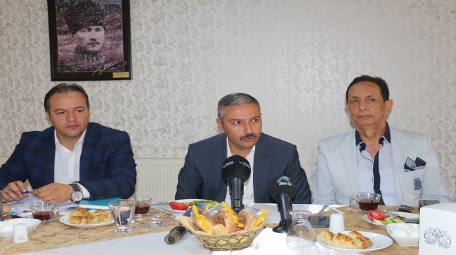 AK Parti'den CHP'li Sandal'a soru ve eleştiri yağmuru... Çarpıcı 'böcek' iddiası!