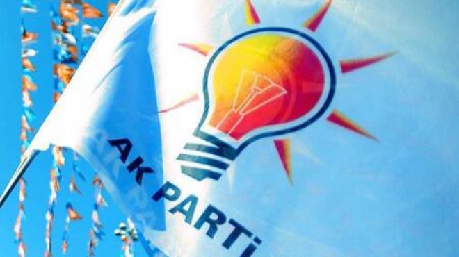 AK Parti'de o ilçe başkanı kongreyi beklemeden istifa etti