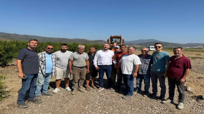 AK Partili Bayraklı dan  üretim yolu  çıkışı:  Büyükşehir yapmadı, devletimiz elini taşın altına koydu 
