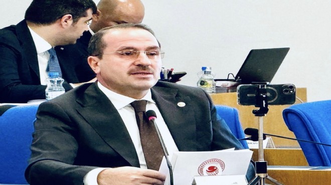 AK Partili Kırkpınar dan İzmir ulaşım yatırımları raporu: 23 yılda 125 milyar lira!