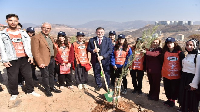 İzmir’de 115 bin fidan toprakla buluştu: AK Partili Saygılı dan  yeşil  mesaj