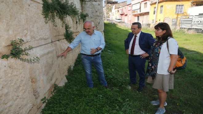 Akdeniz'in yeni antik tiyatrosu Konak'ta doğuyor