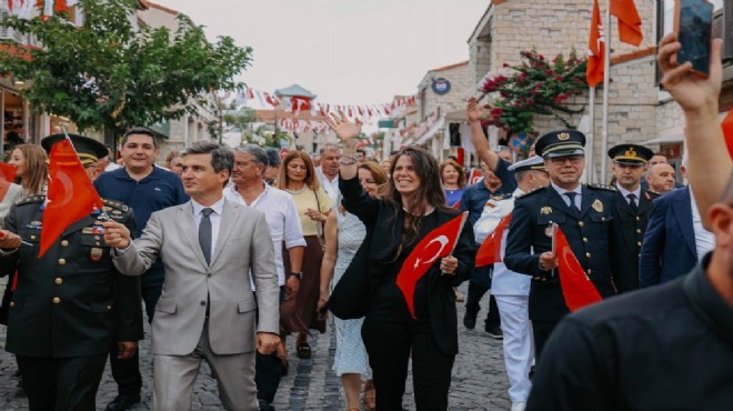 Alaçatı’nın kurtuluşunun 104. yılı törenlerle kutlandı