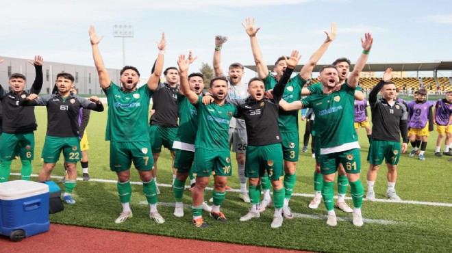 Aliağa Futbol 10 gollü galibiyetle zirvede